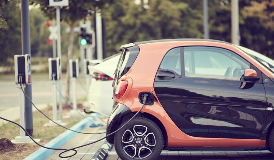 Elektromobilność i napędy wodorowe – kiedy polski samochód elektryczny? Elektromobilność i napędy wodorowe – kiedy polski samochód elektryczny?