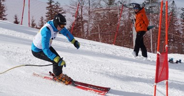 Tak drogowcy rywalizowali na stoku narciarskim 