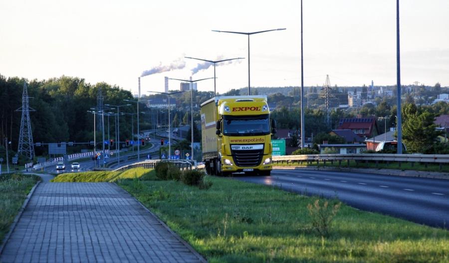 Transport drogowy towarów z Chin do Europy coraz popularniejszy