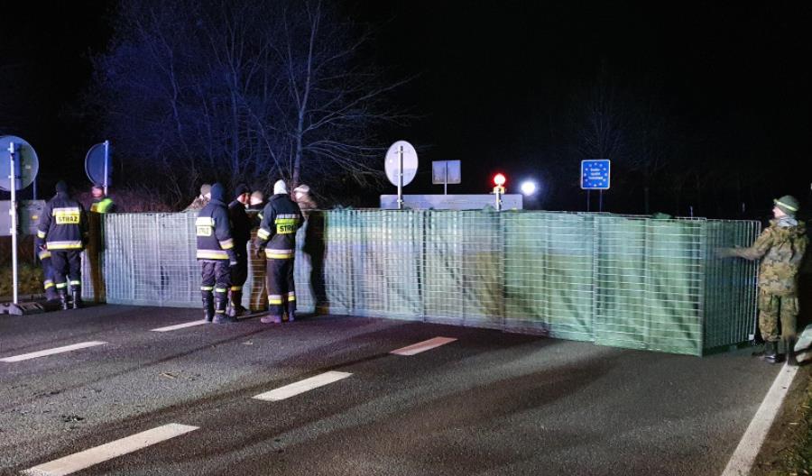 Wolniej przez granicę. Jak jeździmy w czasie ograniczeń Wolniej przez granicę. Jak jeździmy w czasie ograniczeń