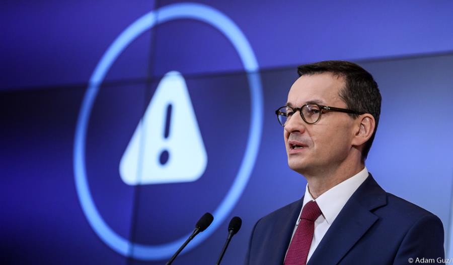 Rząd wprowadza ograniczenia w przemieszczaniu się. Zakaz zgromadzeń powyżej dwóch osób Rząd wprowadza ograniczenia w przemieszczaniu się. Zakaz zgromadzeń powyżej dwóch osób
