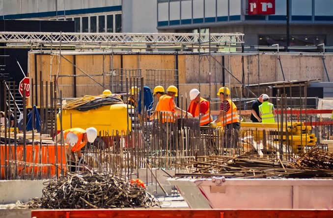 Izba Inżynierów: Kierownik budowy ma prawo wstrzymać prace w przypadku zagrożenia