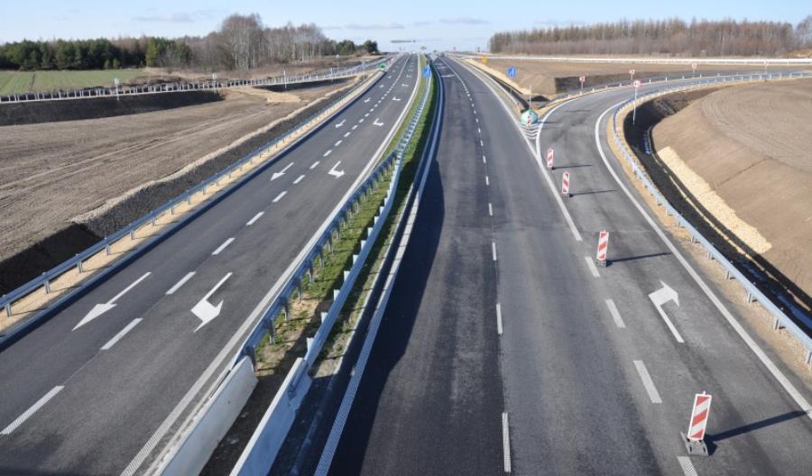 Jest umowa na oświetlenie na A1 w okolicach Częstochowy Jest umowa na oświetlenie na A1 w okolicach Częstochowy