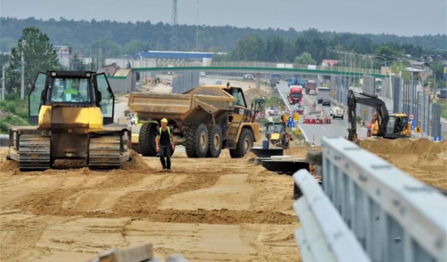 Adamczyk: Finansowanie inwestycji w tym roku będzie zagwarantowane Adamczyk: Finansowanie inwestycji w tym roku będzie zagwarantowane