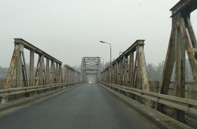 Rozpoczął się remont starego mostu w Cigacicach