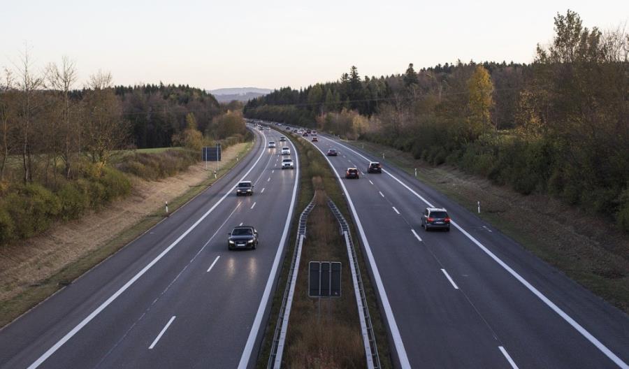 Na niemieckich autostradach wolniej niż w Polsce? Jest stanowisko ważnej organizacji Na niemieckich autostradach wolniej niż w Polsce? Jest stanowisko ważnej organizacji