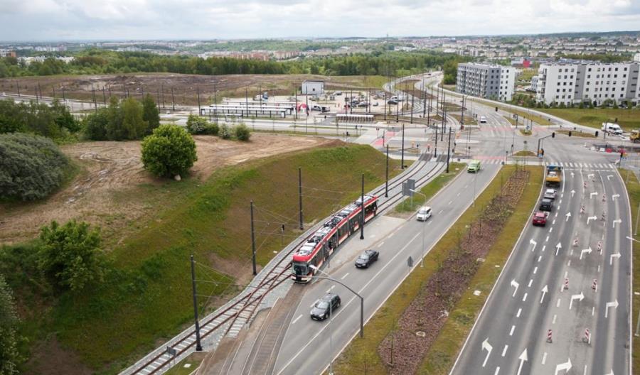 Pierwszy tramwaj na Alei Pawła Adamowicza w Gdańsku Pierwszy tramwaj na Alei Pawła Adamowicza w Gdańsku
