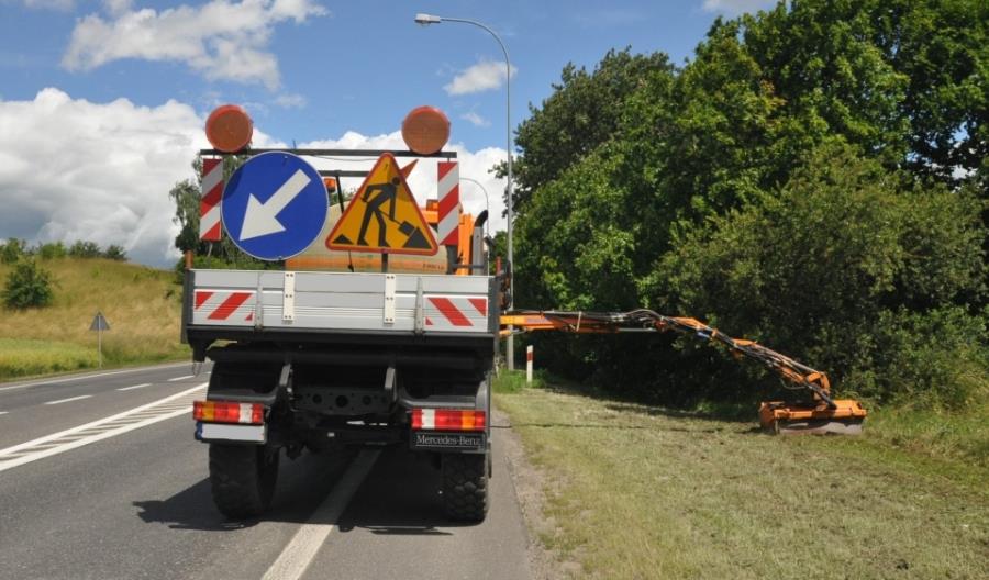 Trawa będzie dłuższa. Drogowcy chcą przeciwdziałać suszy Trawa będzie dłuższa. Drogowcy chcą przeciwdziałać suszy