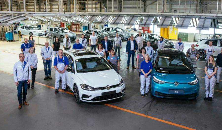 Fabryka Volkswagena w Zwickau rezygnuje z produkcji aut spalinowych Fabryka Volkswagena w Zwickau rezygnuje z produkcji aut spalinowych