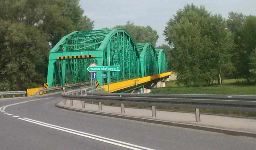 Pięciu chętnych na remont mostu w Tryńczy Pięciu chętnych na remont mostu w Tryńczy