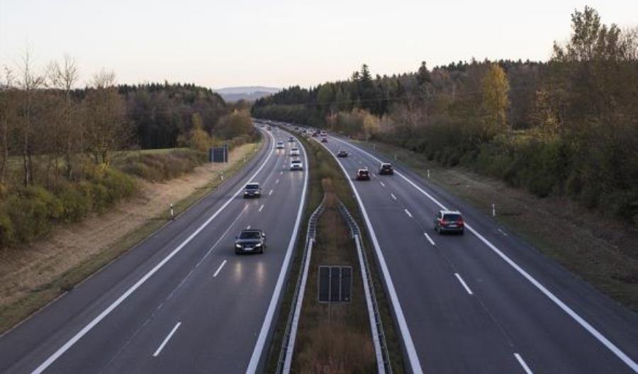 Niemcy postulują płatne autostrady w całej UE Niemcy postulują płatne autostrady w całej UE