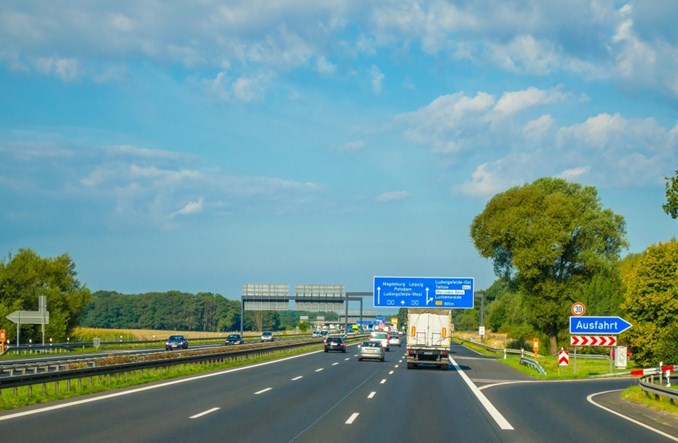 Polskie firmy zarabiają na elektromobilności i OZE w Europie