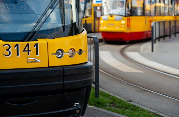 Rząd łagodzi obostrzenia. Od 15 maja więcej miejsc w transporcie zbiorowym