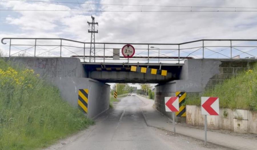 Bliżej przebudowy wiaduktu kolejowego w Opolu Bliżej przebudowy wiaduktu kolejowego w Opolu