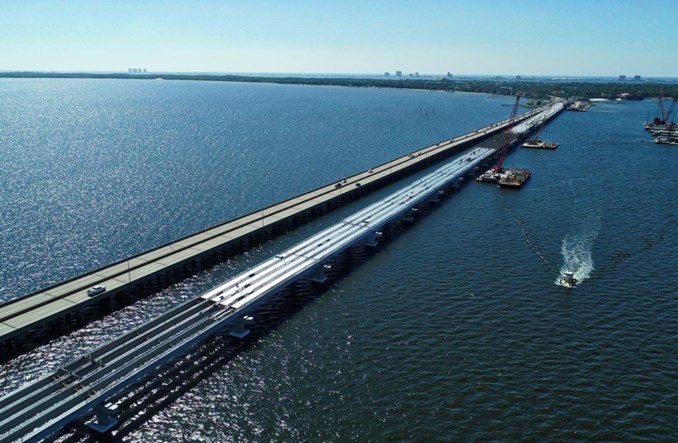 Floryda. Huragan Sally zmiótł część nowo wybudowanego mostu