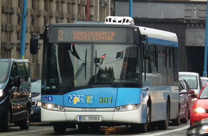 Legnica: Od listopada drożej za komunikację. Bez bezpłatnych przejazdów dla uczniów