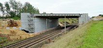 Rail Baltica – nad torami w Uhowie ułożona konstrukcja wiaduktu