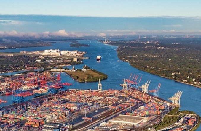 W Porcie Hamburg nadal widoczne spadki 