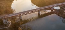 Krapkowice: Most kolejowy stał się drogowym