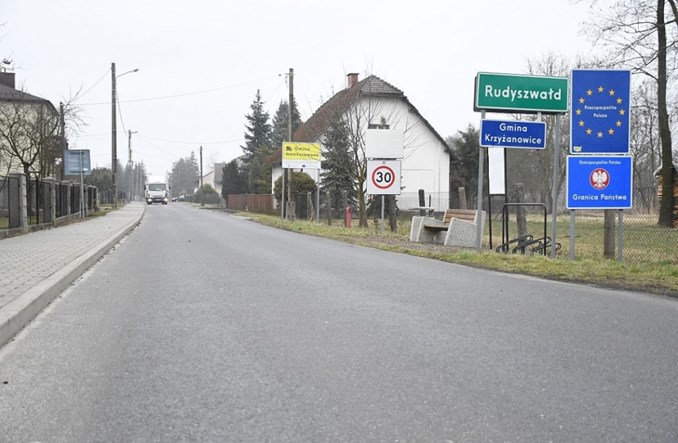 Śląskie. Droga w stronę granicy z Czechami otwarta