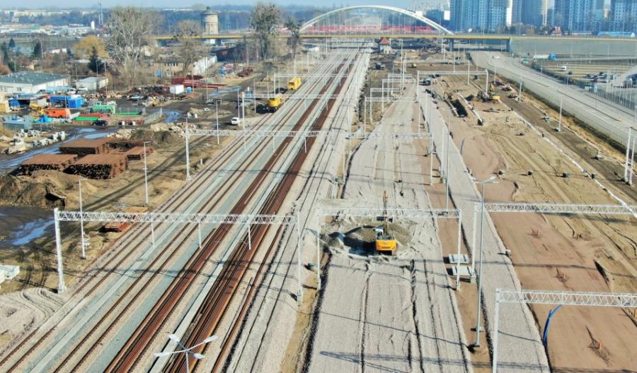 Łatwiejszy dojazd koleją do portu Gdańsk. Powstaje nowy wiadukt Łatwiejszy dojazd koleją do portu Gdańsk. Powstaje nowy wiadukt