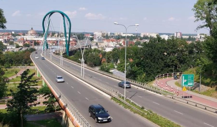 Bydgoszcz: Przez Most Uniwersytecki pojedziemy najwcześniej za rok Bydgoszcz: Przez Most Uniwersytecki pojedziemy najwcześniej za rok