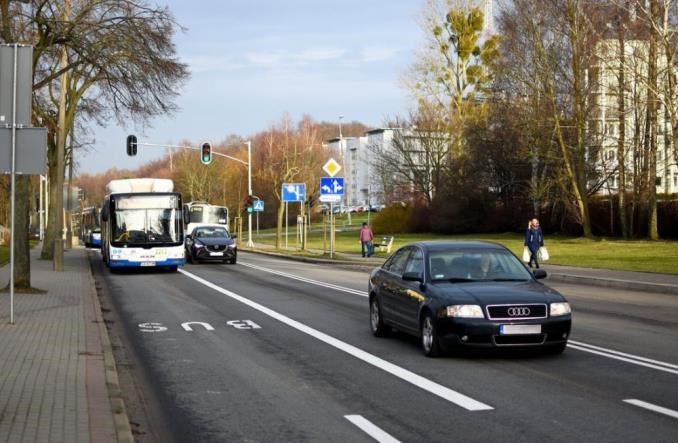 RBF: Straż miejska powinna móc kontrolować buspasy. Zielone światło sejmowej komisji