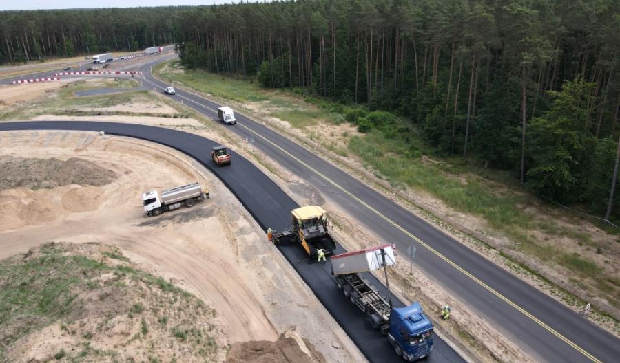 Dwiema jezdniami po A6 koło Szczecina Dwiema jezdniami po A6 koło Szczecina