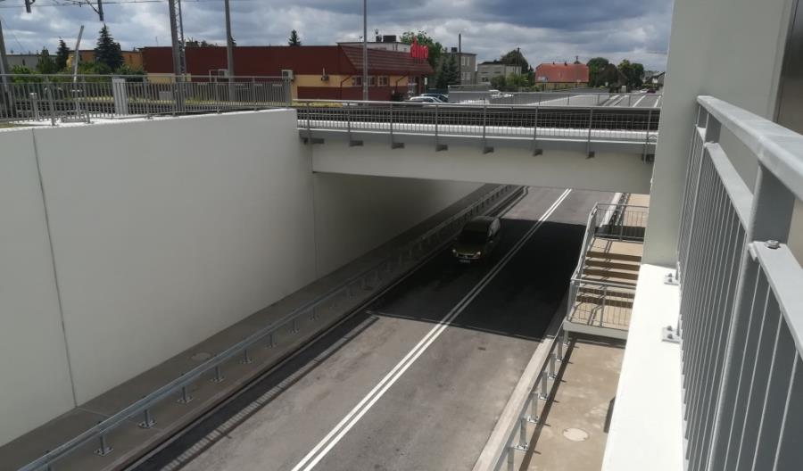 W Rawiczu na linii Wrocław – Poznań wiadukty zastąpiły przejazdy drogowo-kolejowe W Rawiczu na linii Wrocław – Poznań wiadukty zastąpiły przejazdy drogowo-kolejowe