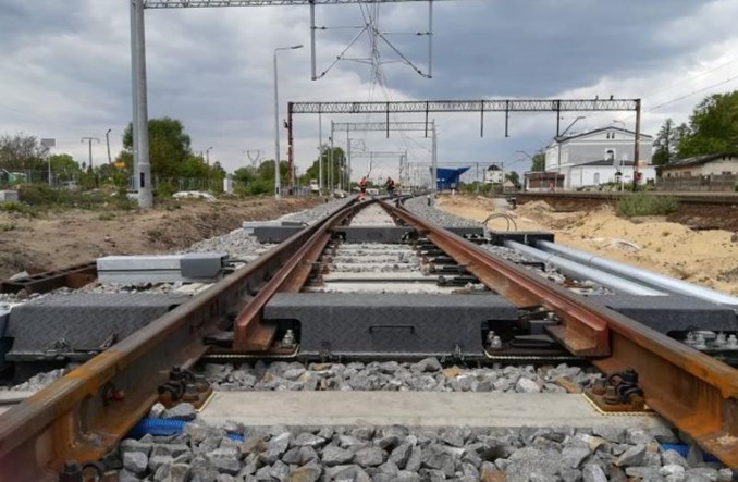 Nowy CEF bez dróg i lotnisk. Unia stawia na kolej