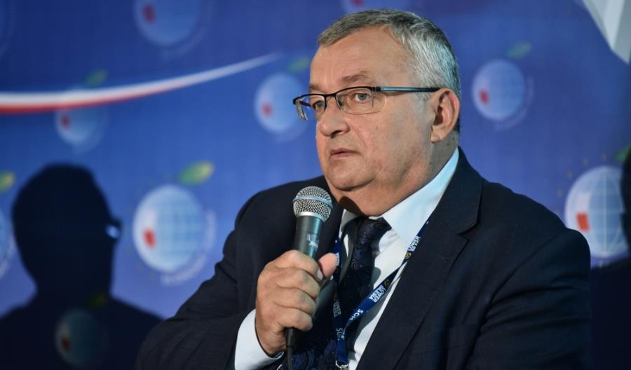 Adamczyk: Są strategie i środki dla wszystkich dziedzin transportu Adamczyk: Są strategie i środki dla wszystkich dziedzin transportu