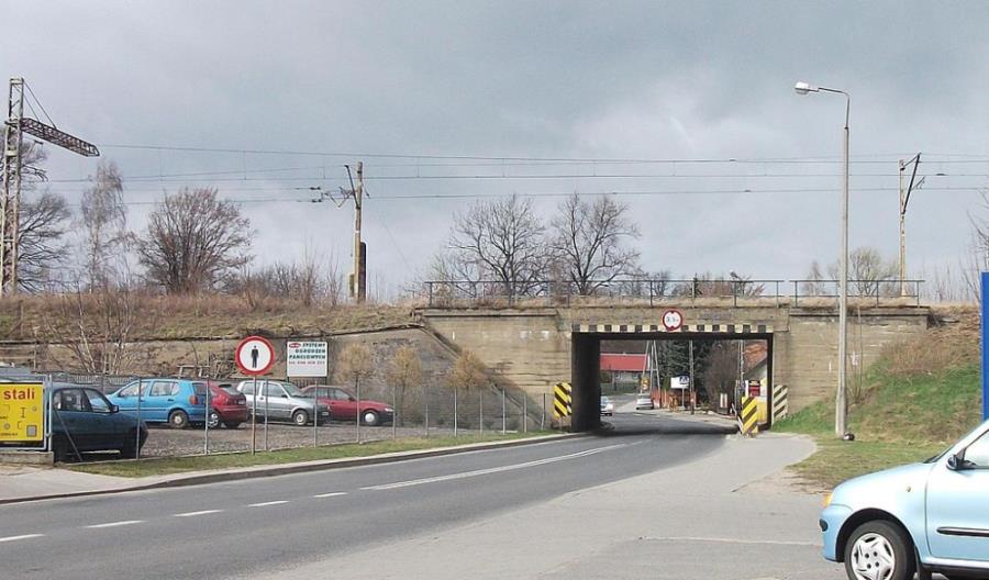 Łódzkie: Zamknięty odcinek DW-450. Trwa modernizacja Łódzkie: Zamknięty odcinek DW-450. Trwa modernizacja