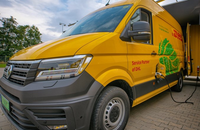 DHL Express będzie dostarczał elektrykami 