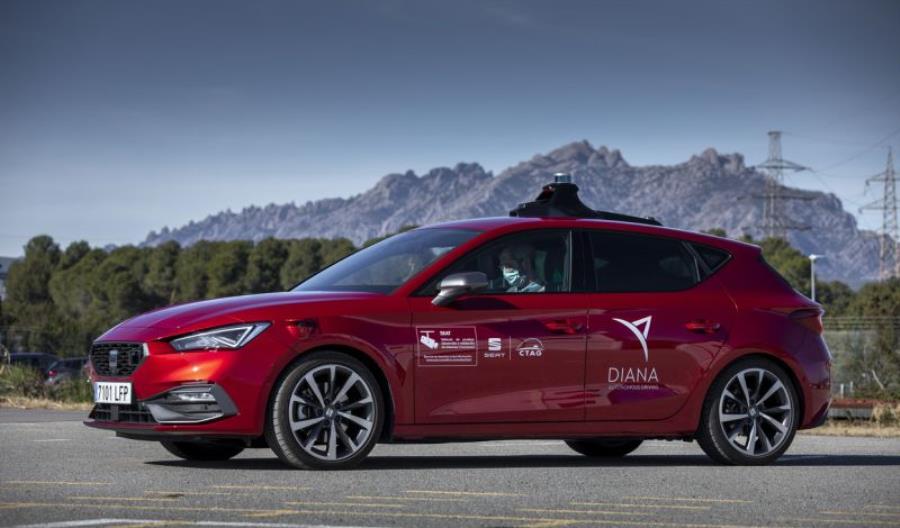SEAT przedstawia swój pierwszy samochód autonomiczny SEAT przedstawia swój pierwszy samochód autonomiczny
