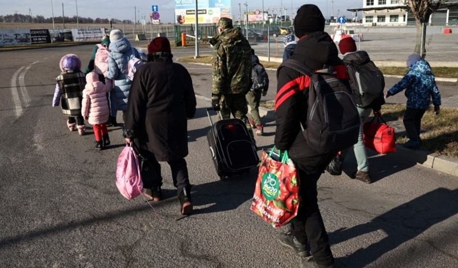 Polacy pomogą oczekującym po ukraińskiej stronie Polacy pomogą oczekującym po ukraińskiej stronie