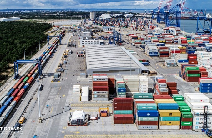 DCT: Przez wojnę w Ukrainie spadają przeładunki