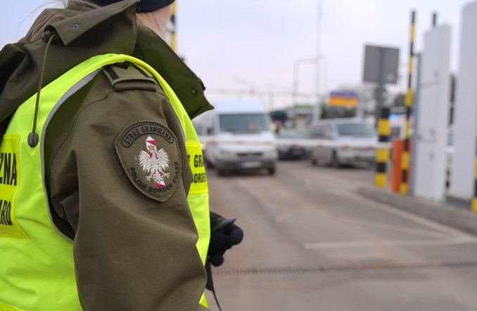 Ponad 1,9 mln osób wjechało z Ukrainy do Polski. Czym przyjeżdżają? 