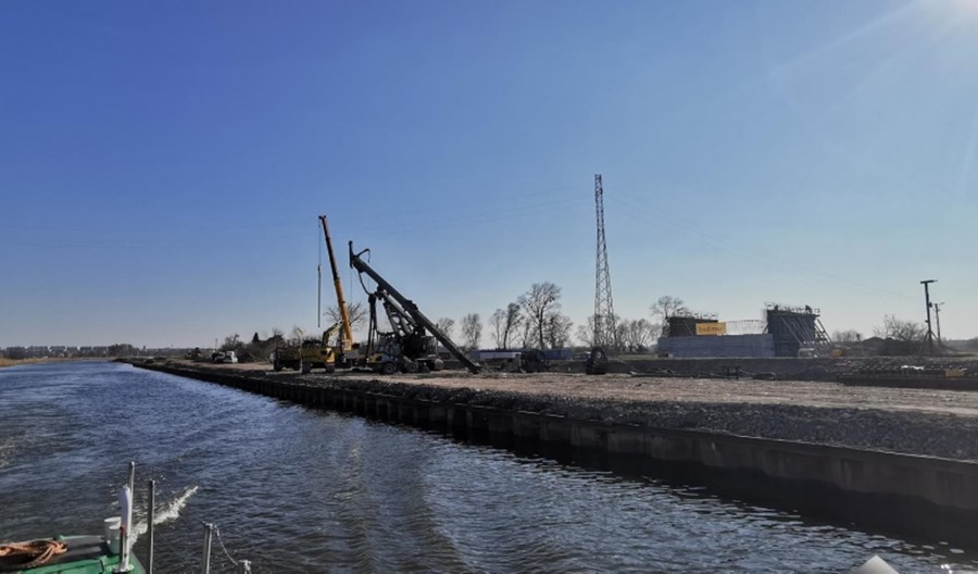 Postępują prace na kontrakcie Budimeksu między Zalewem Wiślanym a Zatoką Gdańską Postępują prace na kontrakcie Budimeksu między Zalewem Wiślanym a Zatoką Gdańską