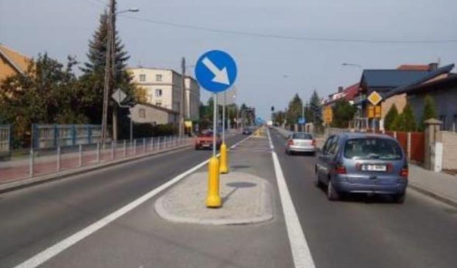 Tomaszów Maz.: Kolejny etap przebudowy DW-713. Powstaje nowe rondo Tomaszów Maz.: Kolejny etap przebudowy DW-713. Powstaje nowe rondo