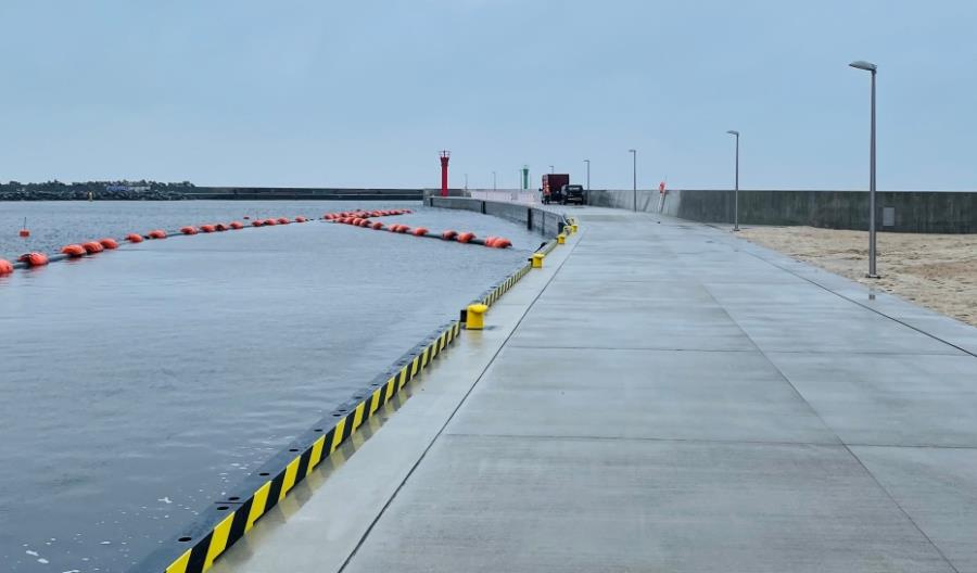 Infrastruktura portowa w Mrzeżynie i Niechorzu po modernizacji Infrastruktura portowa w Mrzeżynie i Niechorzu po modernizacji