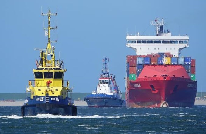 Rotterdam. Tysiące kontenerów przewożonych do Rosji blokuje port