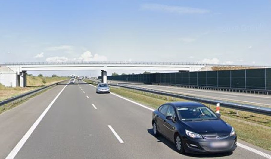 Fotowoltaiczna autostrada połączy Warszawę z Łodzią Fotowoltaiczna autostrada połączy Warszawę z Łodzią