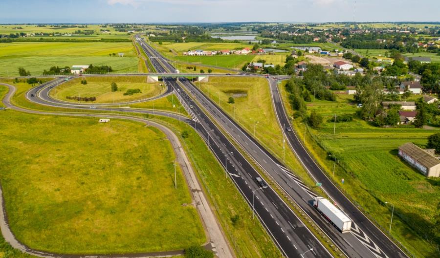 Rząd dorzucił do budowy dróg. Dopłaci do już zawartych umów Rząd dorzucił do budowy dróg. Dopłaci do już zawartych umów