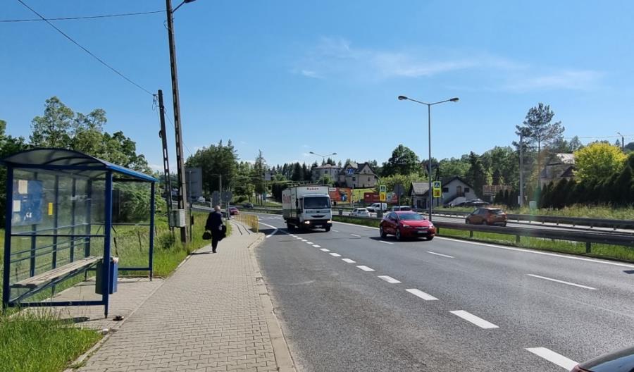 Piesi przejdą nad zakopianką. Powstaną dwie kolejne kładki Piesi przejdą nad zakopianką. Powstaną dwie kolejne kładki