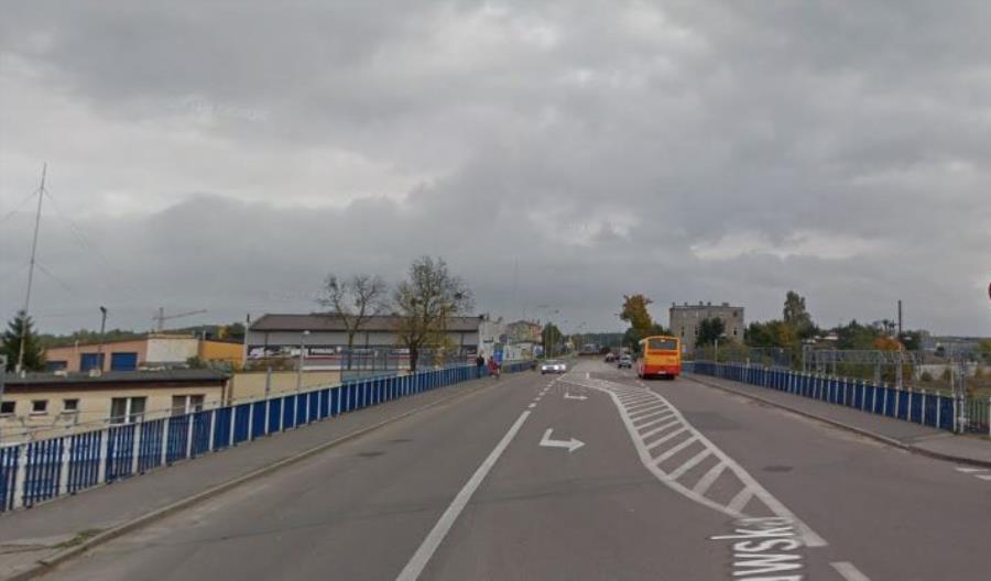 Przymiarki do przebudowy wiaduktów drogowych nad torami w Iławie