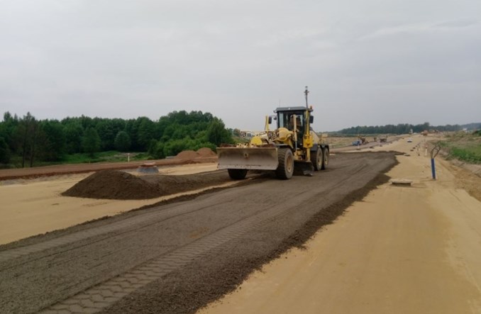 Pierwsi wykonawcy podpisali aneksy waloryzacyjne