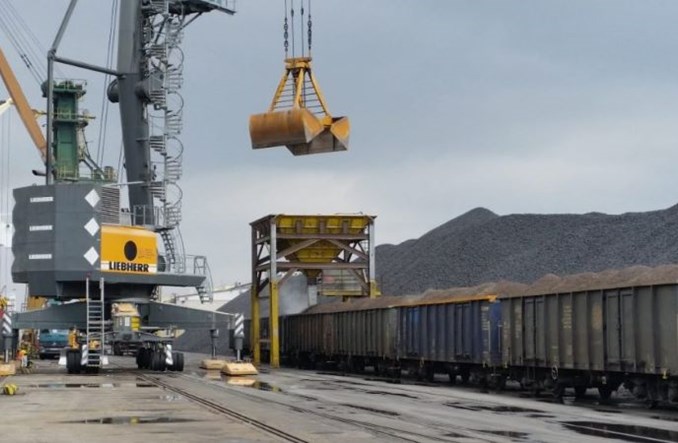 Ministerstwo o uchwale przeładunkowej. Bez konkretów