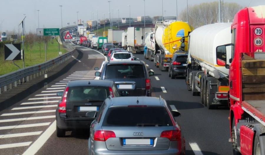 UE nie doszacowała własnych planów dekarbonizacji transportu drogowego