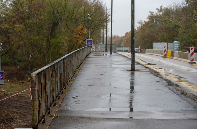 Warszawa. Wiadukt na Marywilskiej zamknięty. Zagrożenie dla bezpieczeństwa 