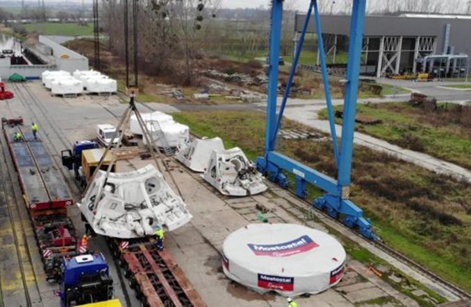 Rusza drugi transport elementów TBM dla S19 